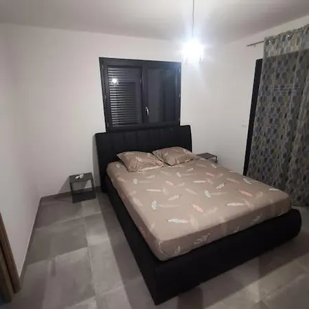 T4 * Lucciana (Corsica)